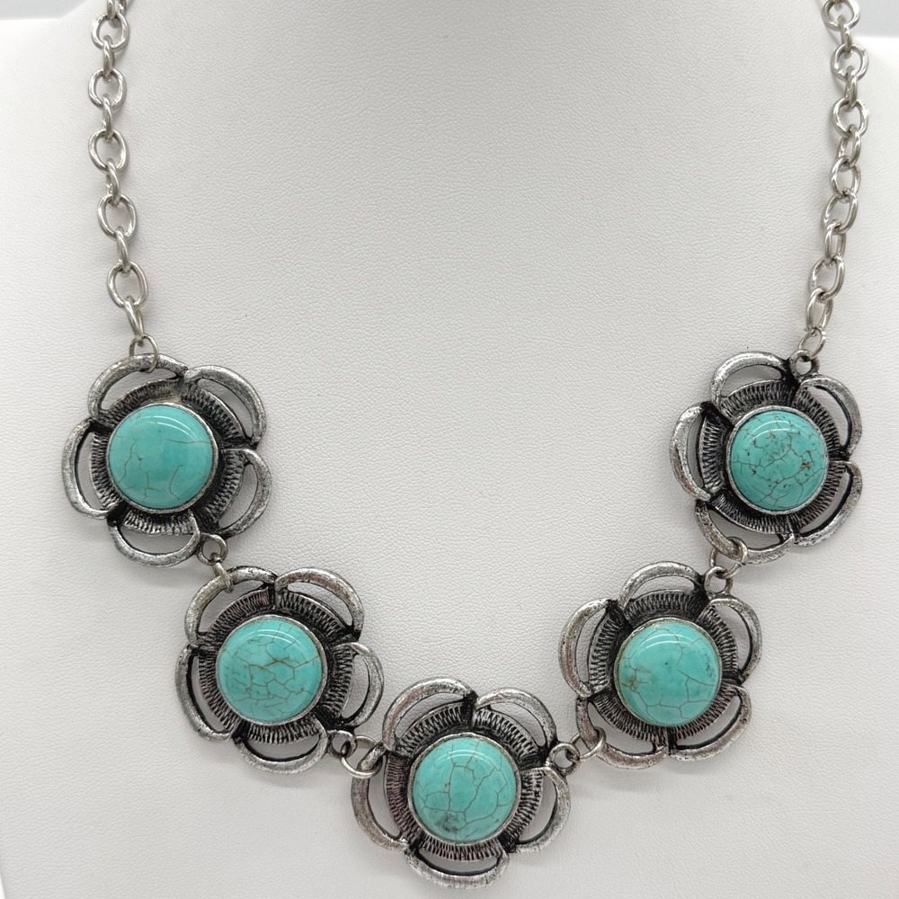 Vintage Silver Tone Turquoise Flower Necklace Southwestern Boho Statement